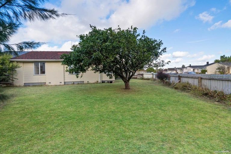 Photo of property in 8 Vickers Crescent, Mangere, Auckland, 2022