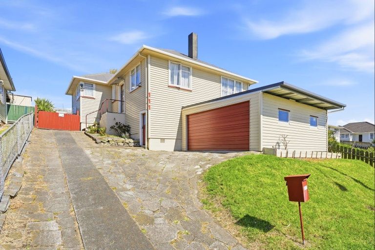 Photo of property in 111 Carlton Avenue, Tawhero, Whanganui, 4501