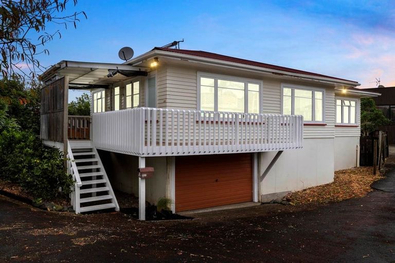 Photo of property in 1/188 Waimumu Road, Massey, Auckland, 0614