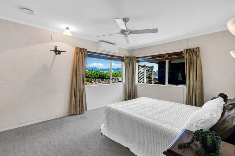 Photo of property in 1/16 Sandel Rise, Merrilands, New Plymouth, 4312