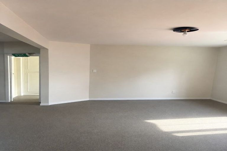 Photo of property in 25 Middleton Road, Upper Riccarton, Christchurch, 8041