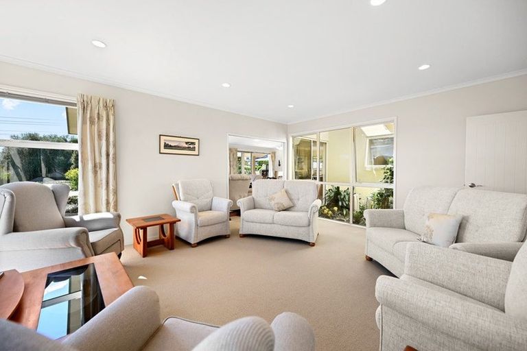 Photo of property in 64a Rototuna Road, Rototuna, Hamilton, 3210