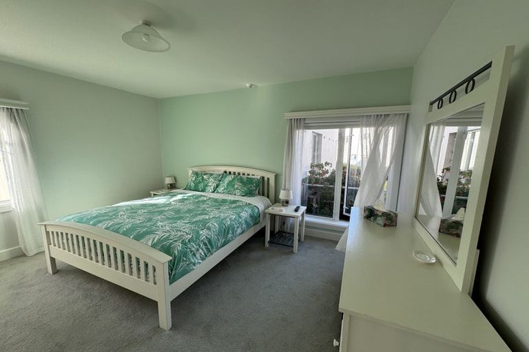 Photo of property in 1-12/48 The Bay Hill, Timaru, 7910