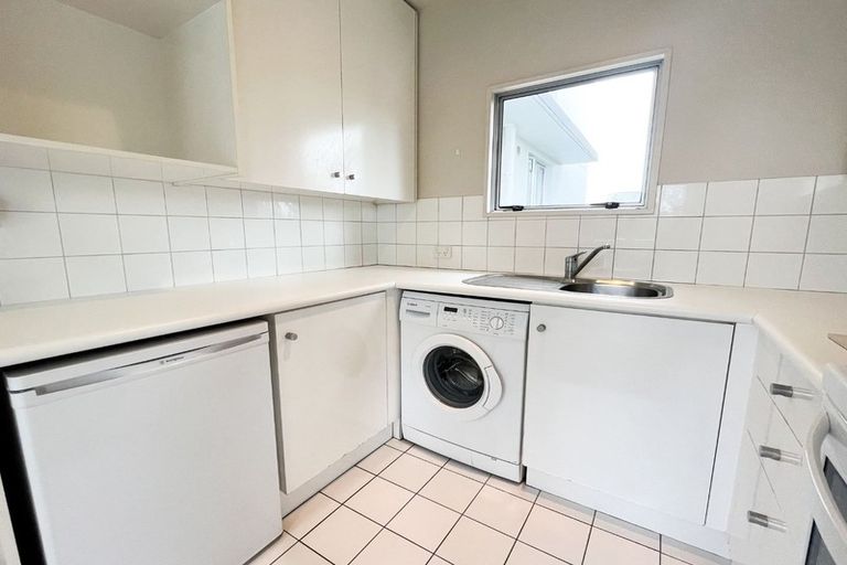 Photo of property in 4/15 Peterborough Street, Christchurch Central, Christchurch, 8013