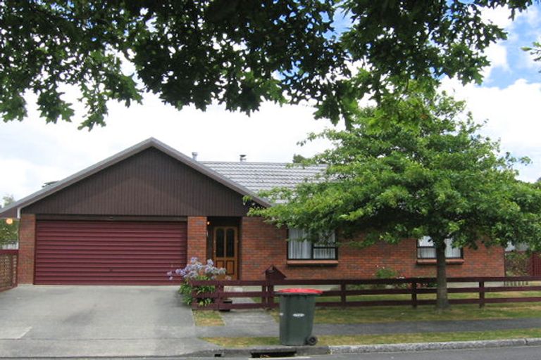 Photo of property in 1 Donegal Grove, Birchville, Upper Hutt, 5018