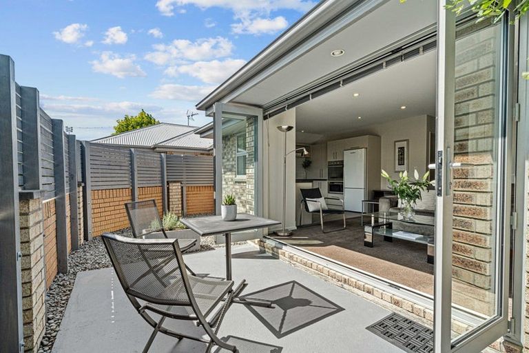 Photo of property in 80b Trafalgar Street, St Albans, Christchurch, 8014