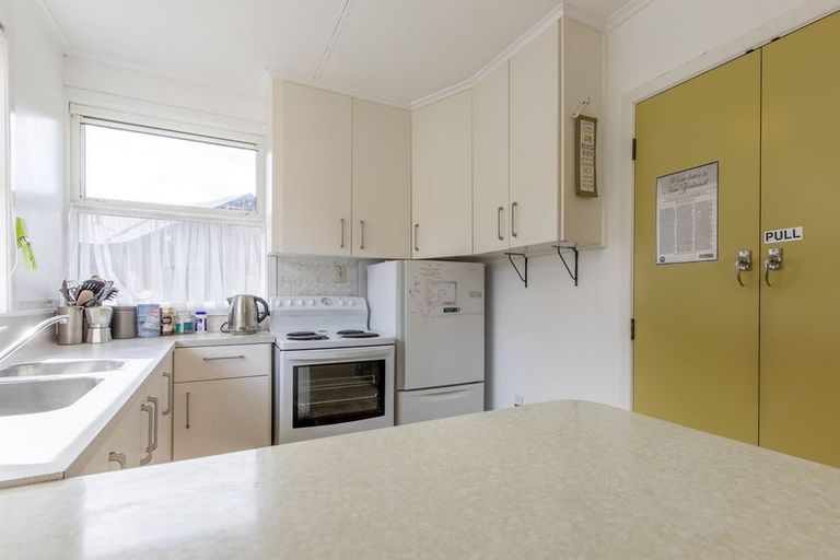 Photo of property in 69 Te Herekiekie Street, Turangi, 3334