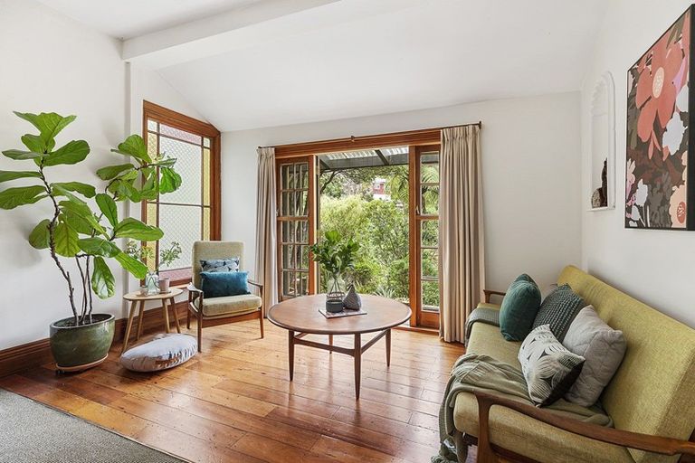 Photo of property in 2 Haines Terrace, Aro Valley, Wellington, 6021