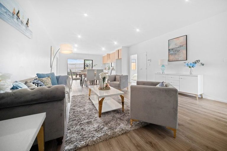 Photo of property in 4b Tidal Road, Karaka, Papakura, 2113