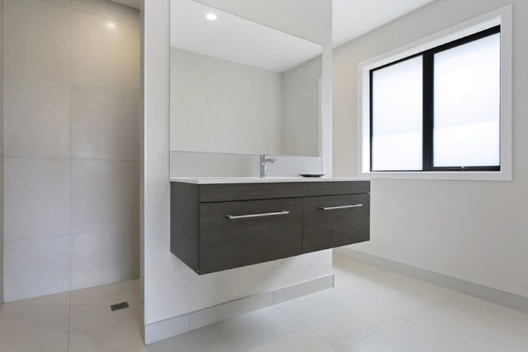 Photo of property in 93 Saint Kilda Road, Cambridge, 3434