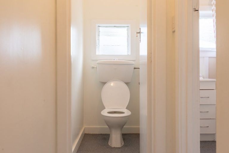 Photo of property in 18 Cole Street, Dannevirke, 4930