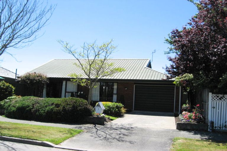 Photo of property in 1 Elwyn Place, Avonhead, Christchurch, 8042