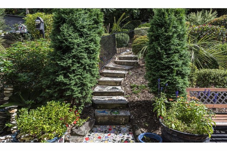 Photo of property in 8b Granfield Place, Te Kamo, Whangarei, 0112