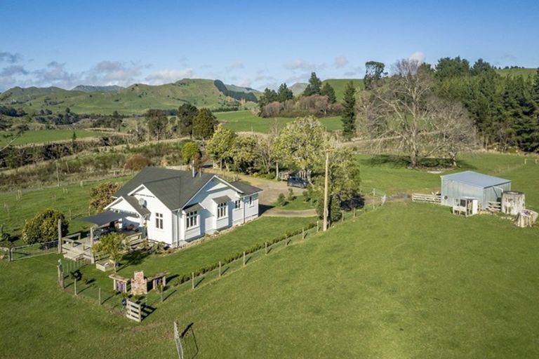 Photo of property in 1142 Takapau Ormondville Road, Ormondville, Dannevirke, 4977
