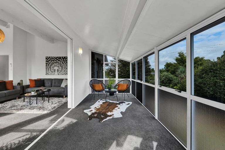 Photo of property in 22 Nevada Drive, Merrilands, New Plymouth, 4312