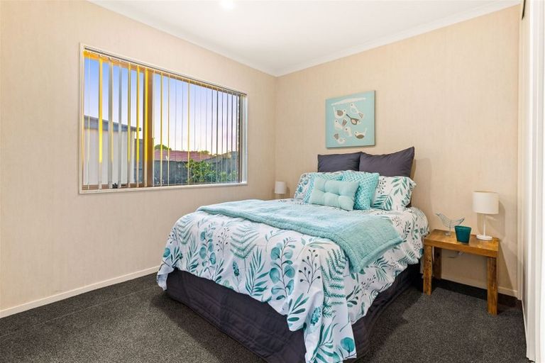 Photo of property in 28 Richfield Crescent, Westgate, Auckland, 0614