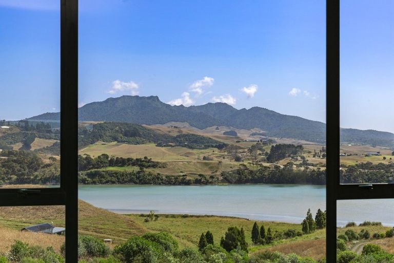 Photo of property in 246 Hills Road, Raglan, 3295