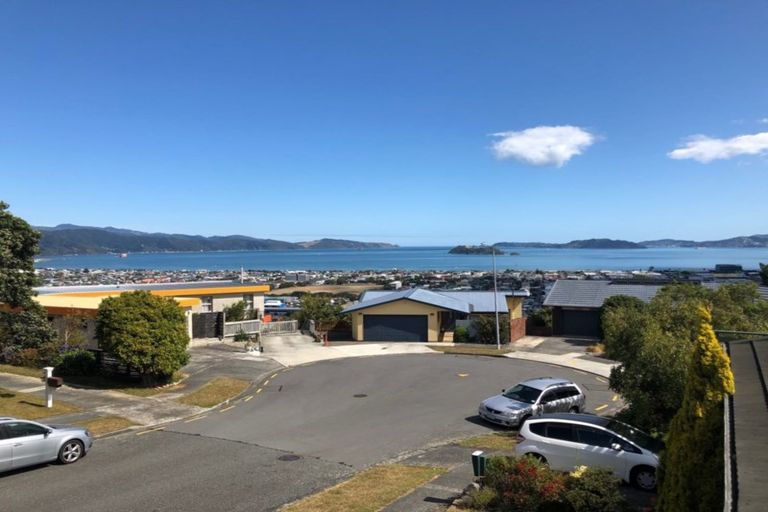 Photo of property in 16 Chestnut Grove, Maungaraki, Lower Hutt, 5010