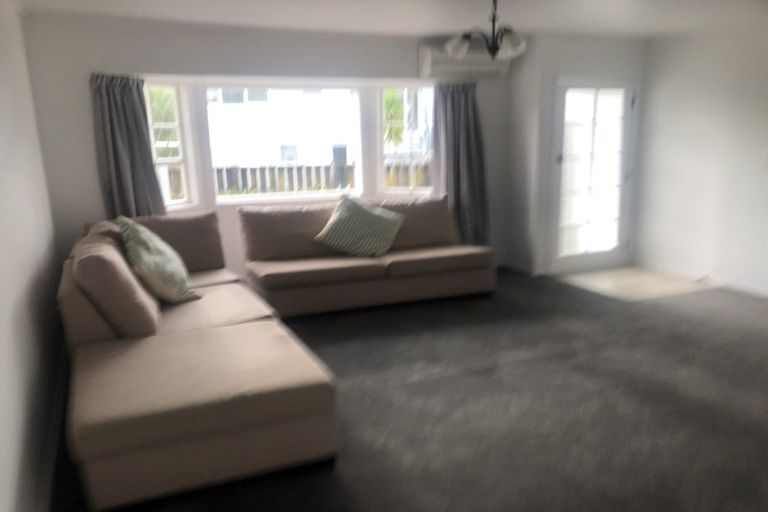 Photo of property in 2/51 The Boulevard, Sunnyhills, Auckland, 2010