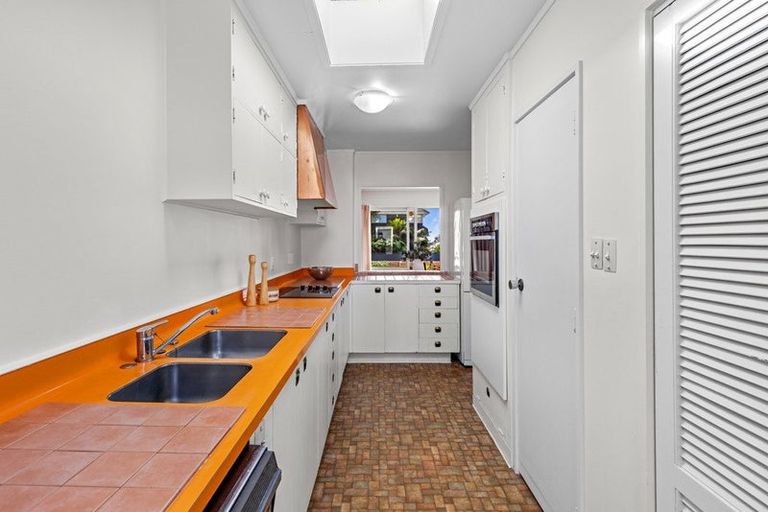 Photo of property in 1/78 Kitchener Road, Milford, Auckland, 0620