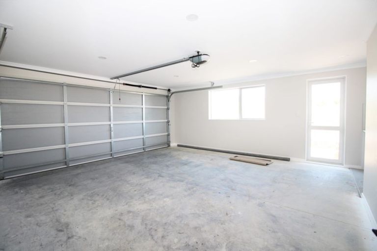 Photo of property in 80 Jeroboam Loop, Kumeu, 0810