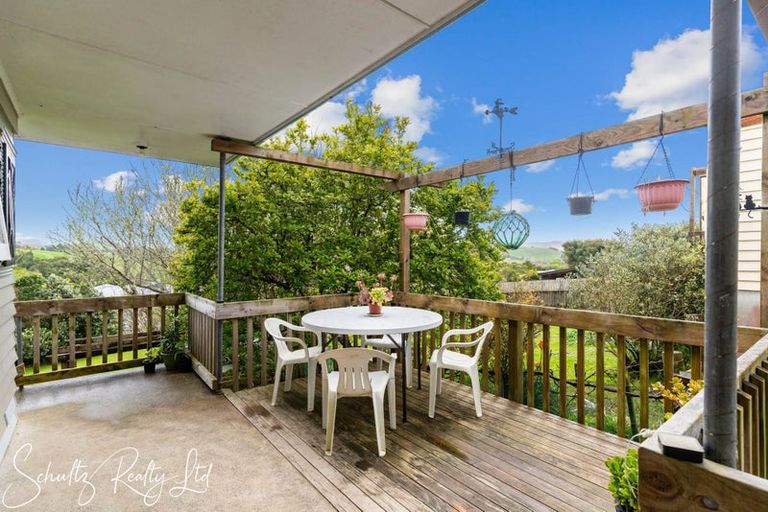 Photo of property in 111 Hurndall Street East, Maungaturoto, 0520