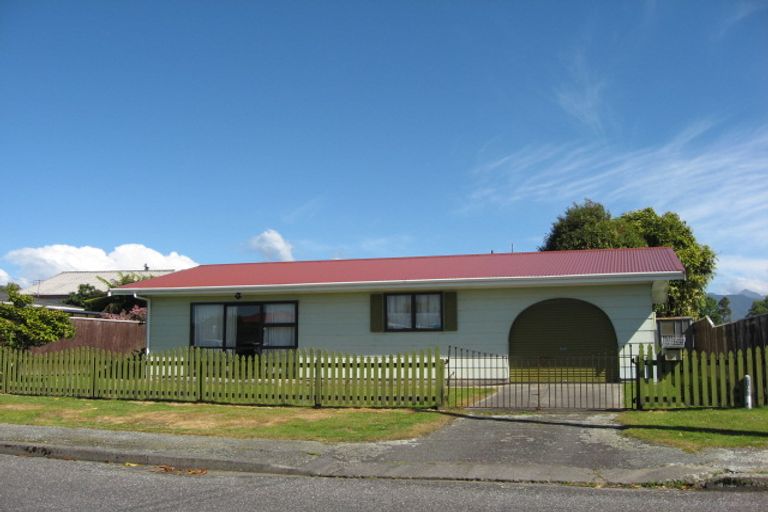 Photo of property in 16/14a Stout Street, Westport, 7825