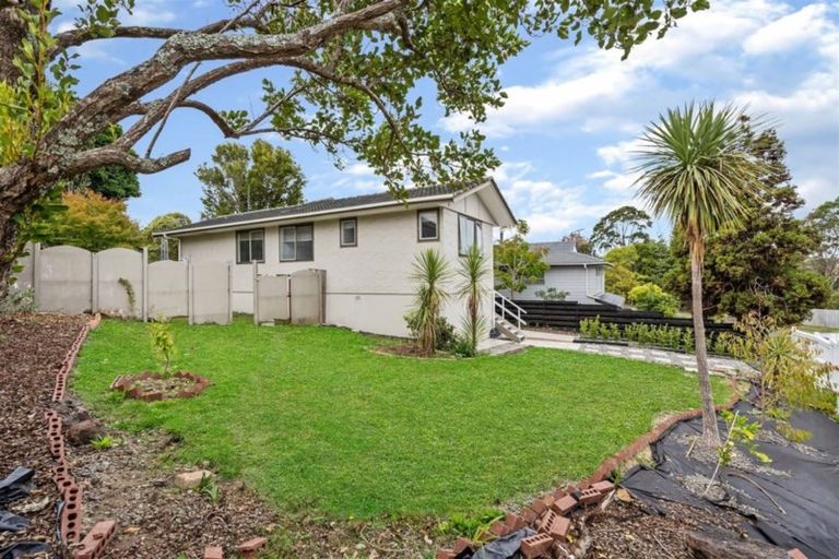 Photo of property in 108 Weatherly Road, Torbay, Auckland, 0630