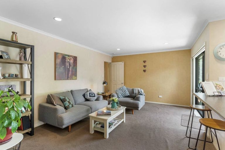 Photo of property in 1 Ballybay Road, East Tamaki, Auckland, 2016