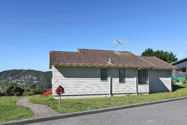 Photo of property in 24 Cathie Place, Karori, Wellington, 6012