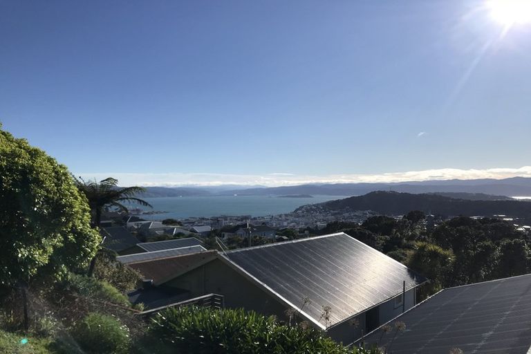 Photo of property in 76 Mitchell Street, Brooklyn, Wellington, 6021