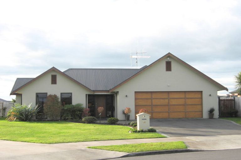 Photo of property in 40 Cranbrook Place, Rototuna North, Hamilton, 3210