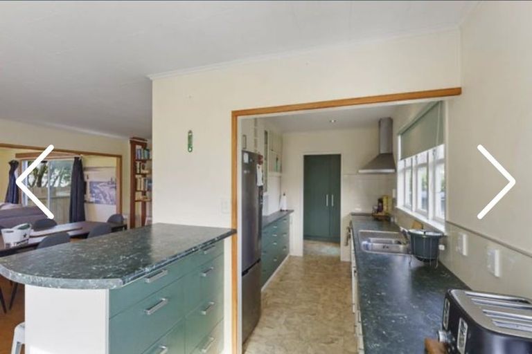 Photo of property in 98 Field Way, Waikanae Beach, Waikanae, 5036