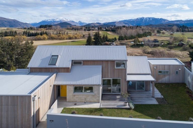 Photo of property in 15 Shaw Street, Arrowtown, 9302