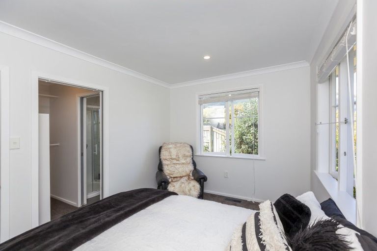 Photo of property in 122 Ruapehu Street, Paraparaumu, 5032