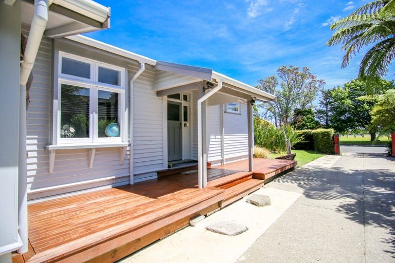 Photo of property in 75 Peel Street, Westport, 7825