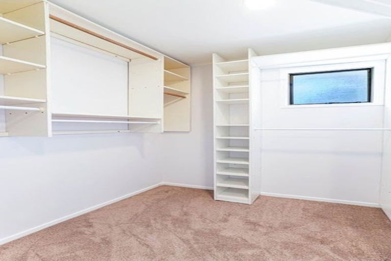 Photo of property in 71 Kennedy Avenue, Forrest Hill, Auckland, 0620