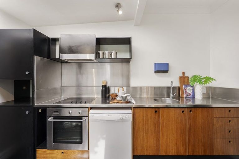 Photo of property in 11 Rintoul Street, Newtown, Wellington, 6021