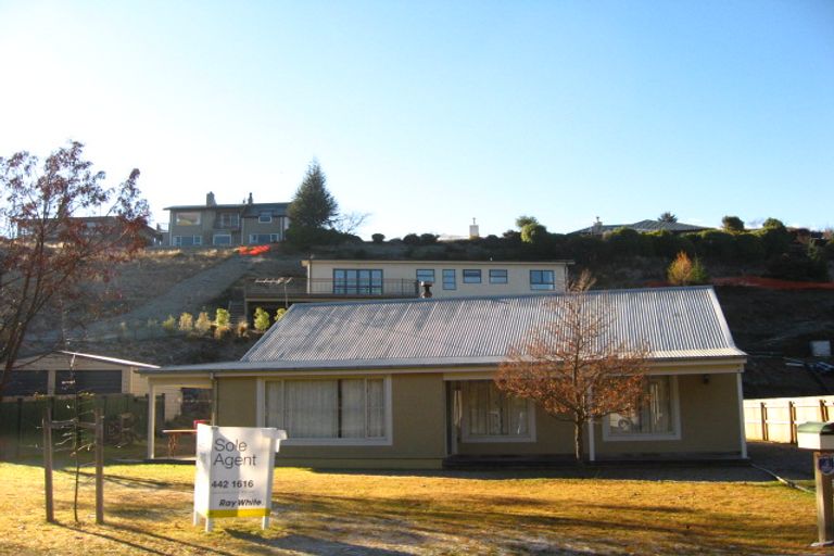 Photo of property in 9 Mcdonnell Road, Arrowtown, 9302