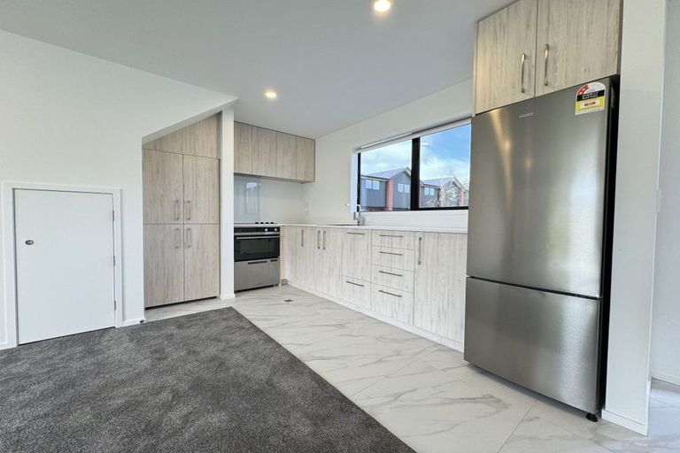 Photo of property in 2/8 Matata Place, Dallington, Christchurch, 8061