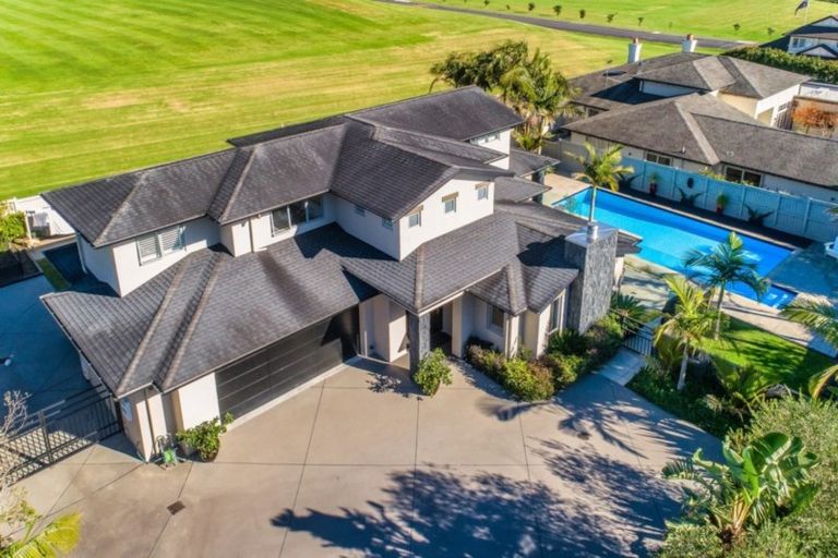 Photo of property in 43 Manor Park, Sunnyhills, Auckland, 2010