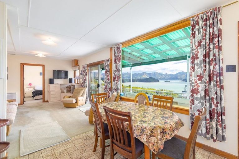 Photo of property in 53 Andersons Road, Charteris Bay, Governors Bay, 8971