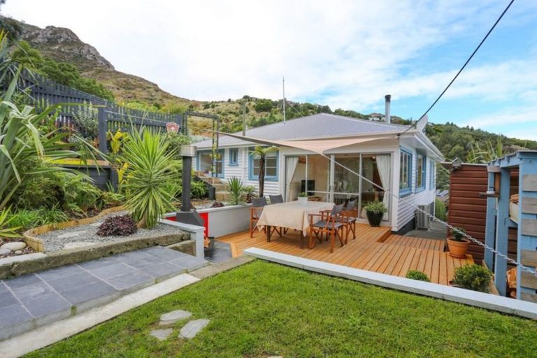 Photo of property in 45 Cornwall Road, Lyttelton, 8082