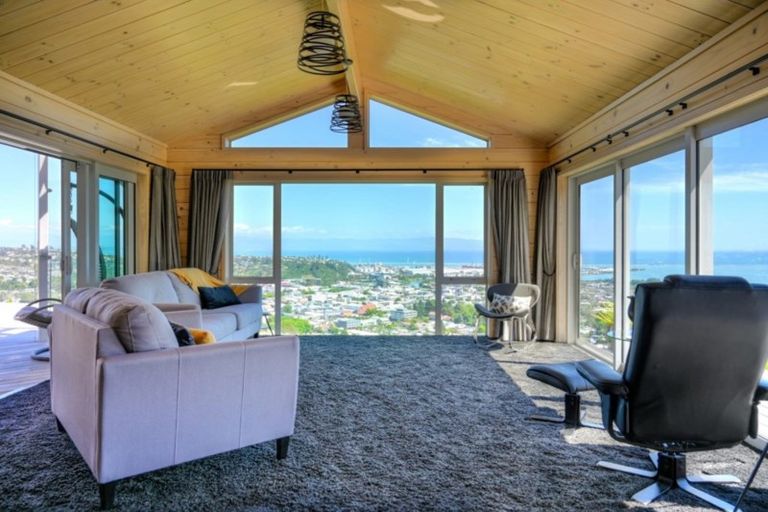 Photo of property in 8 City Heights, Maitai, Nelson, 7010