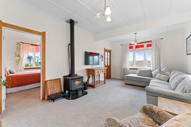 Photo of property in 10 Tamatea Road, Taupo, 3330