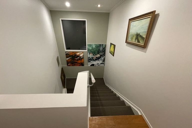 Photo of property in 18 Montpellier Heights, Arkles Bay, Whangaparaoa, 0932