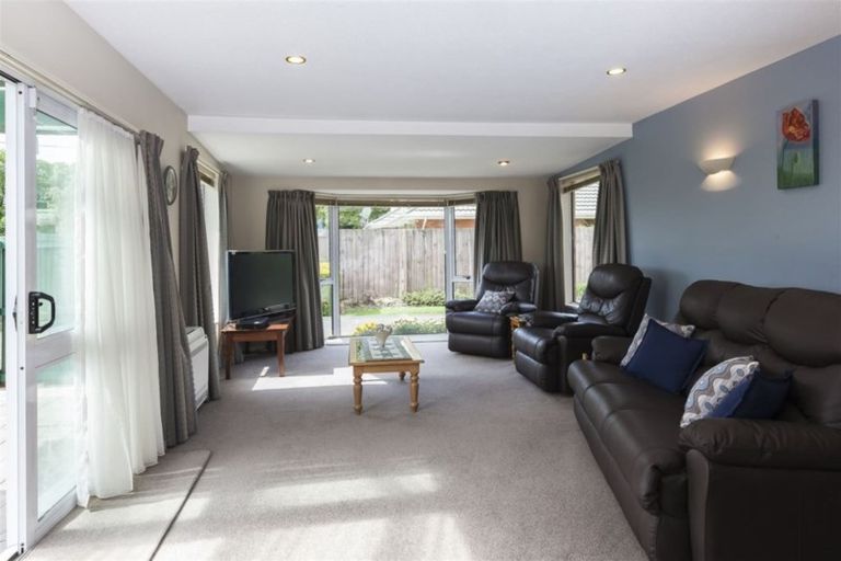 Photo of property in 154a Racecourse Road, Sockburn, Christchurch, 8042