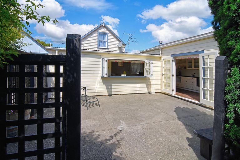 Photo of property in 11 Victoria Street, Masterton, 5810