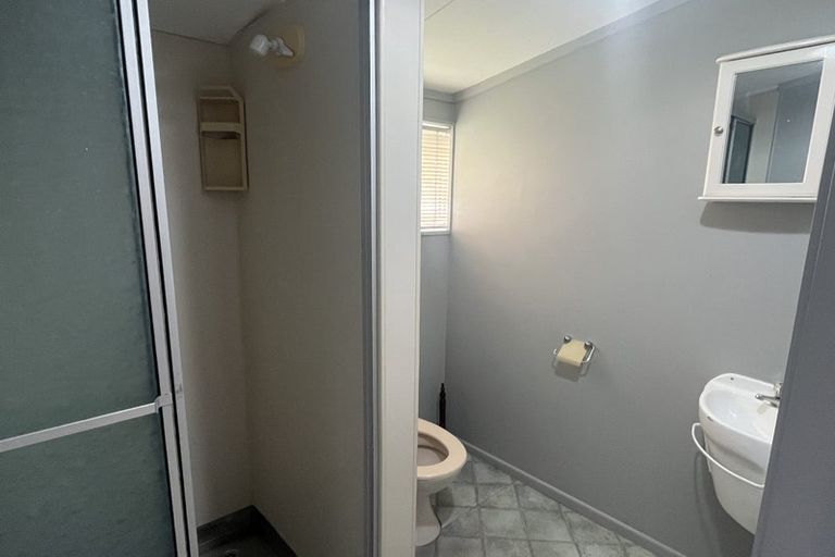 Photo of property in 6 Radnor Place, Highbury, Palmerston North, 4412