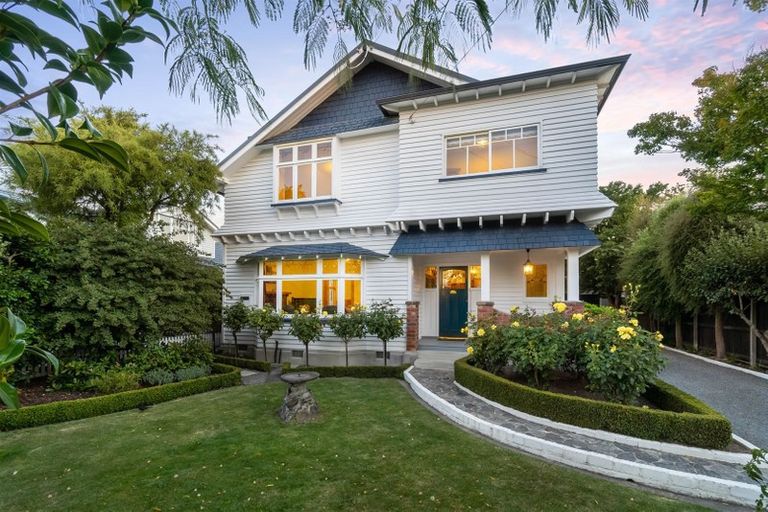 Photo of property in 128 Knowles Street, St Albans, Christchurch, 8052